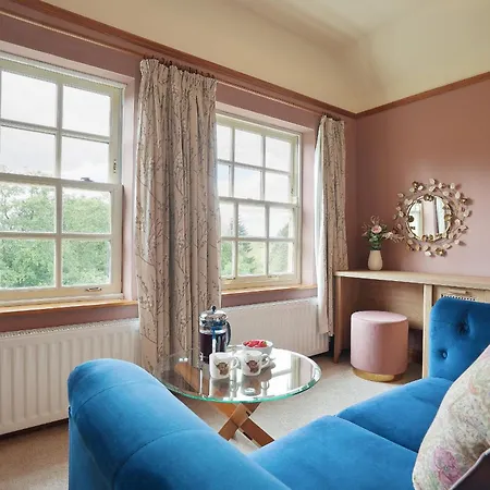 Semesterbostad Manor *